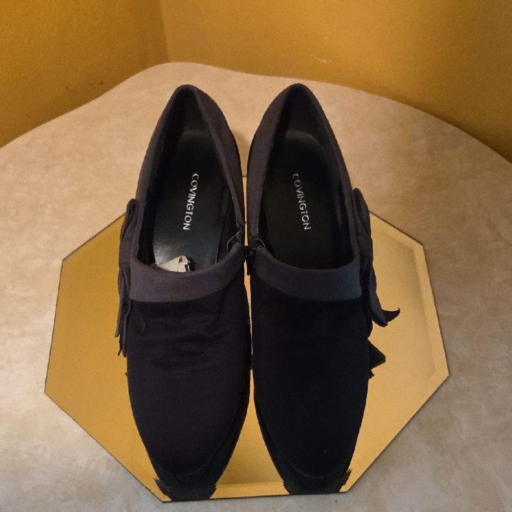 Covington Dark Loafers with Bow Accent